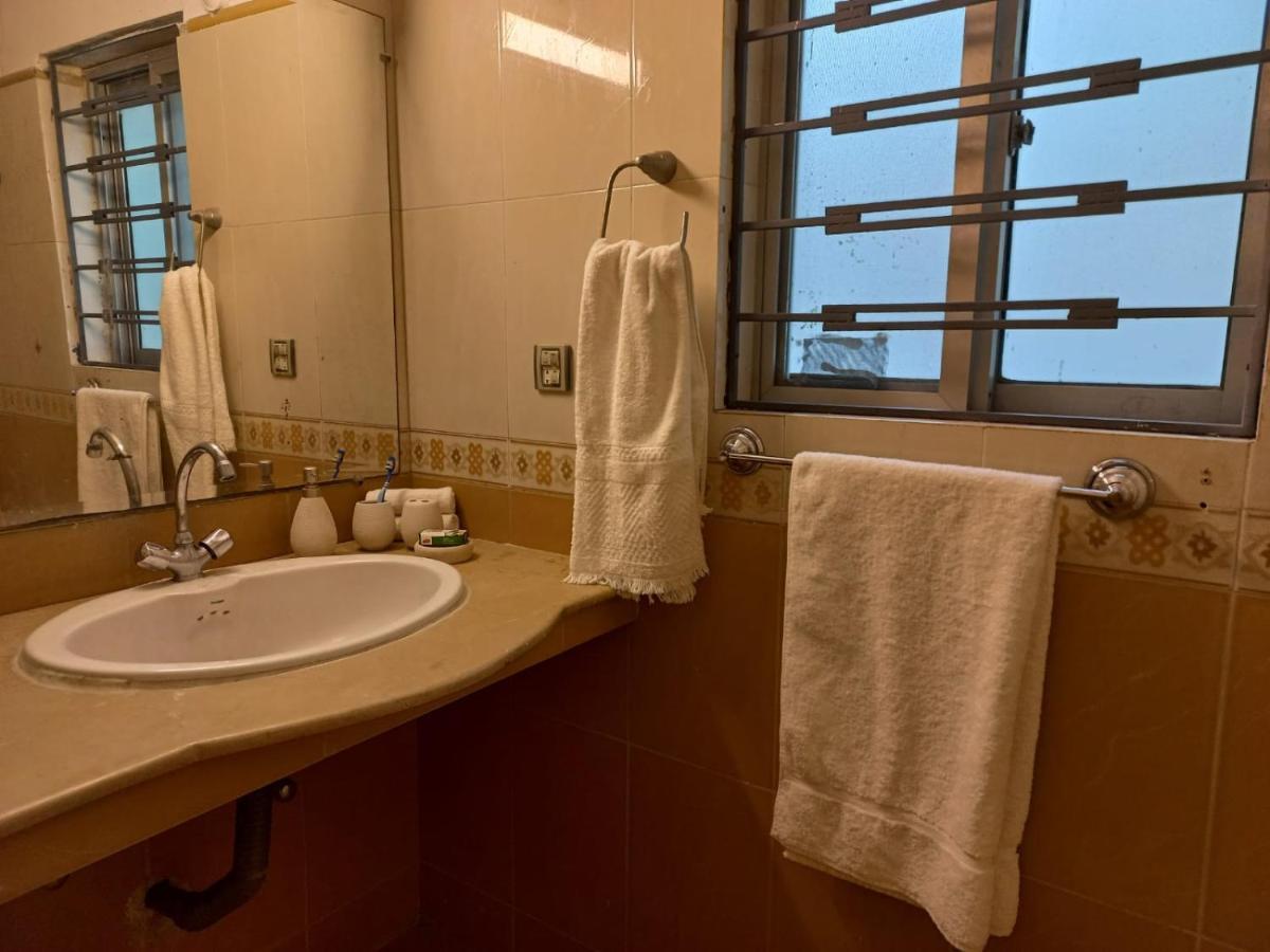 Hotel White House Residencia Rawalpindi Esterno foto