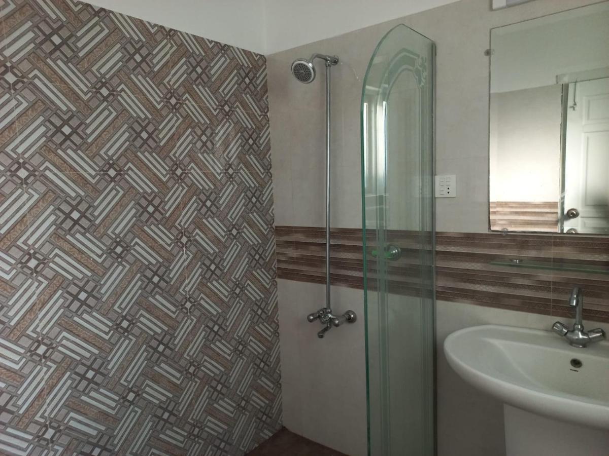 Hotel White House Residencia Rawalpindi Esterno foto